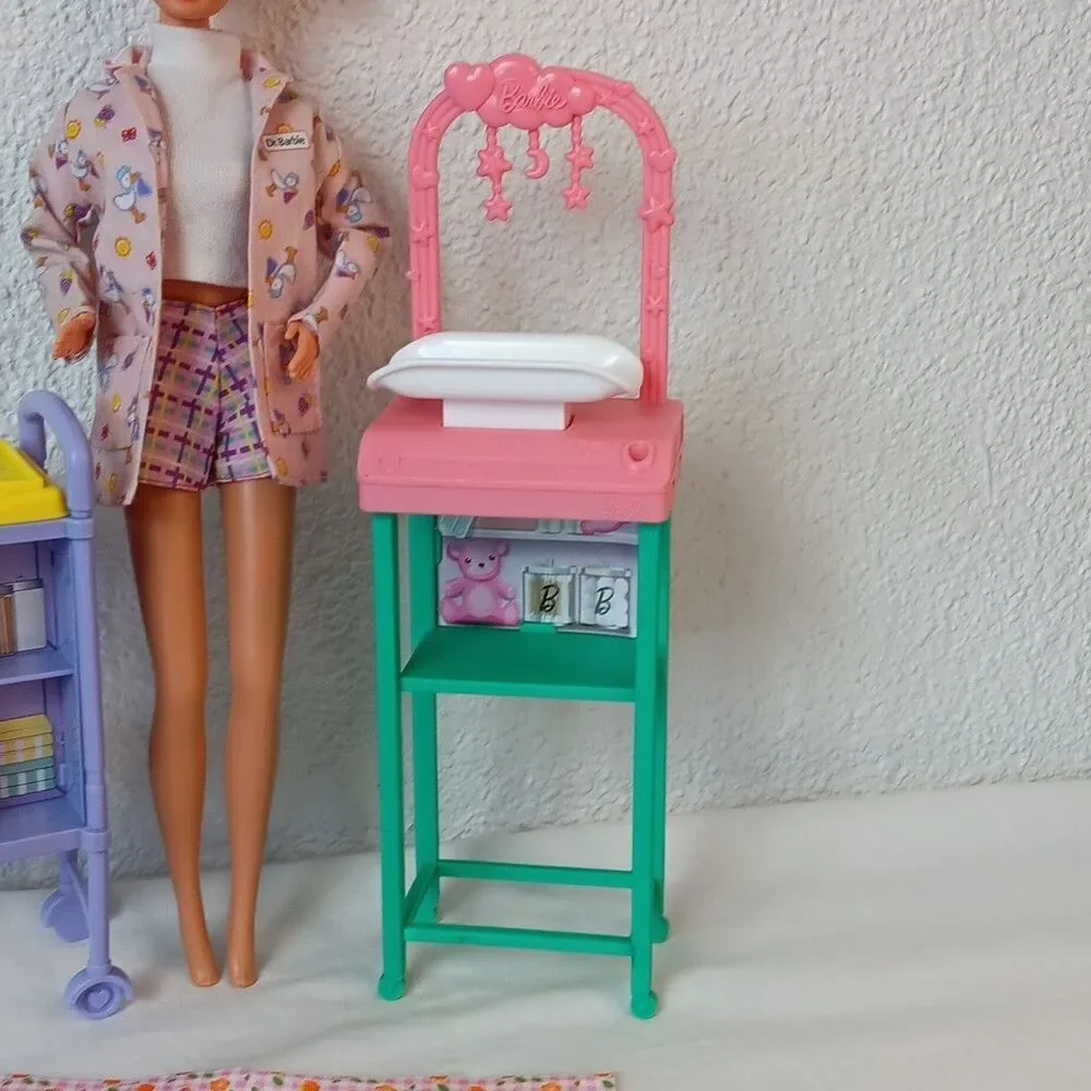 Barbie vtg giggles